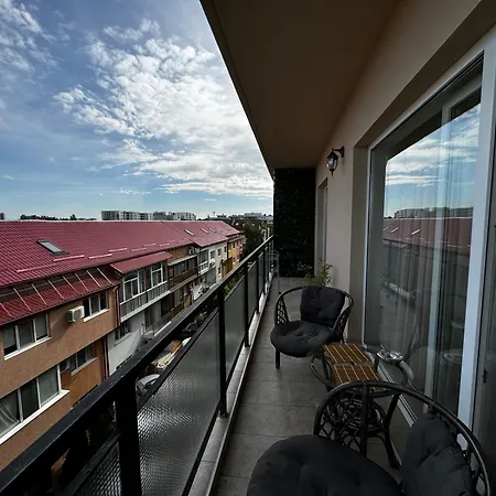 Apartment Cozy North View By Chr Luxury Propery